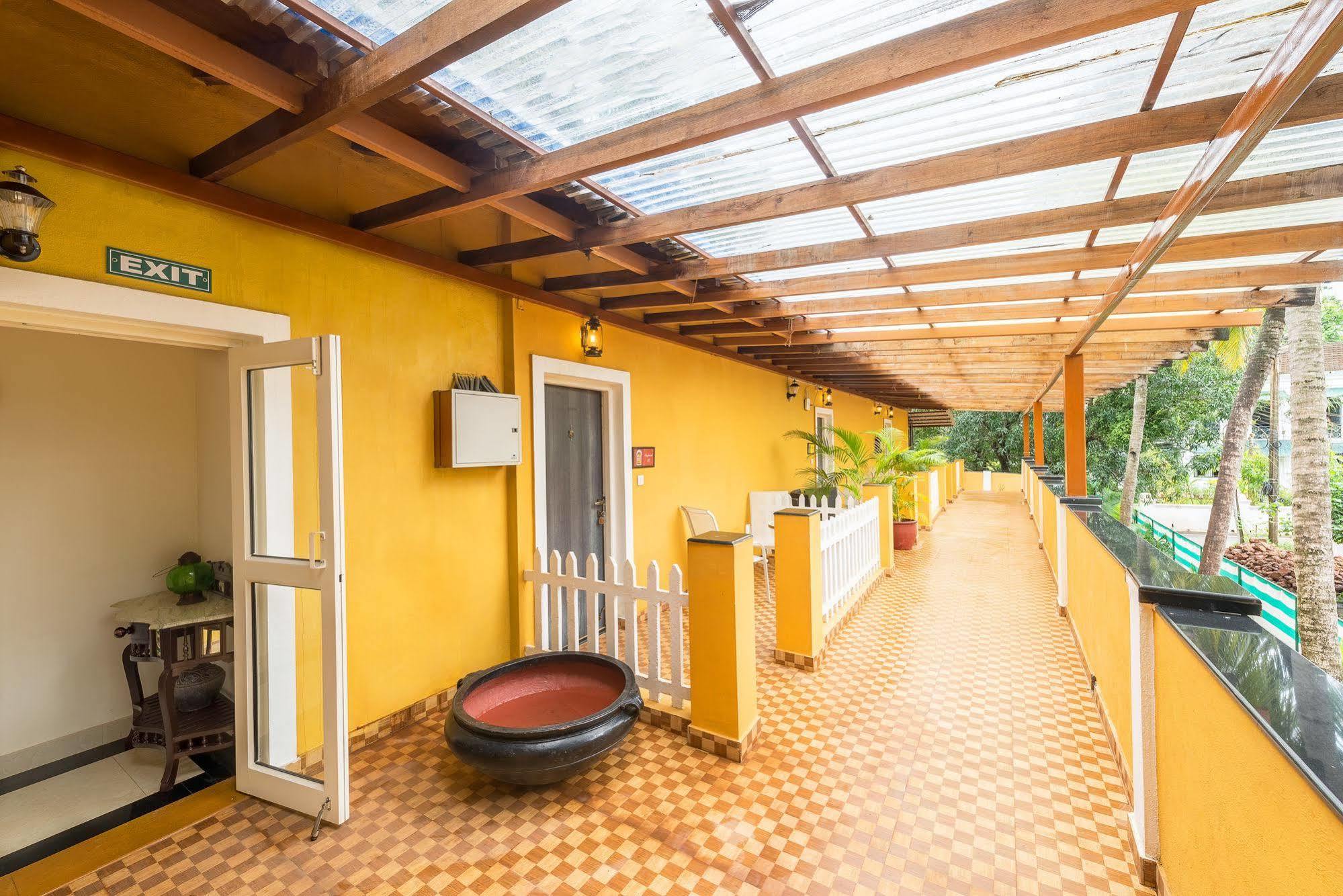 Treebo Trend Vila De Goa Siolim Exterior photo