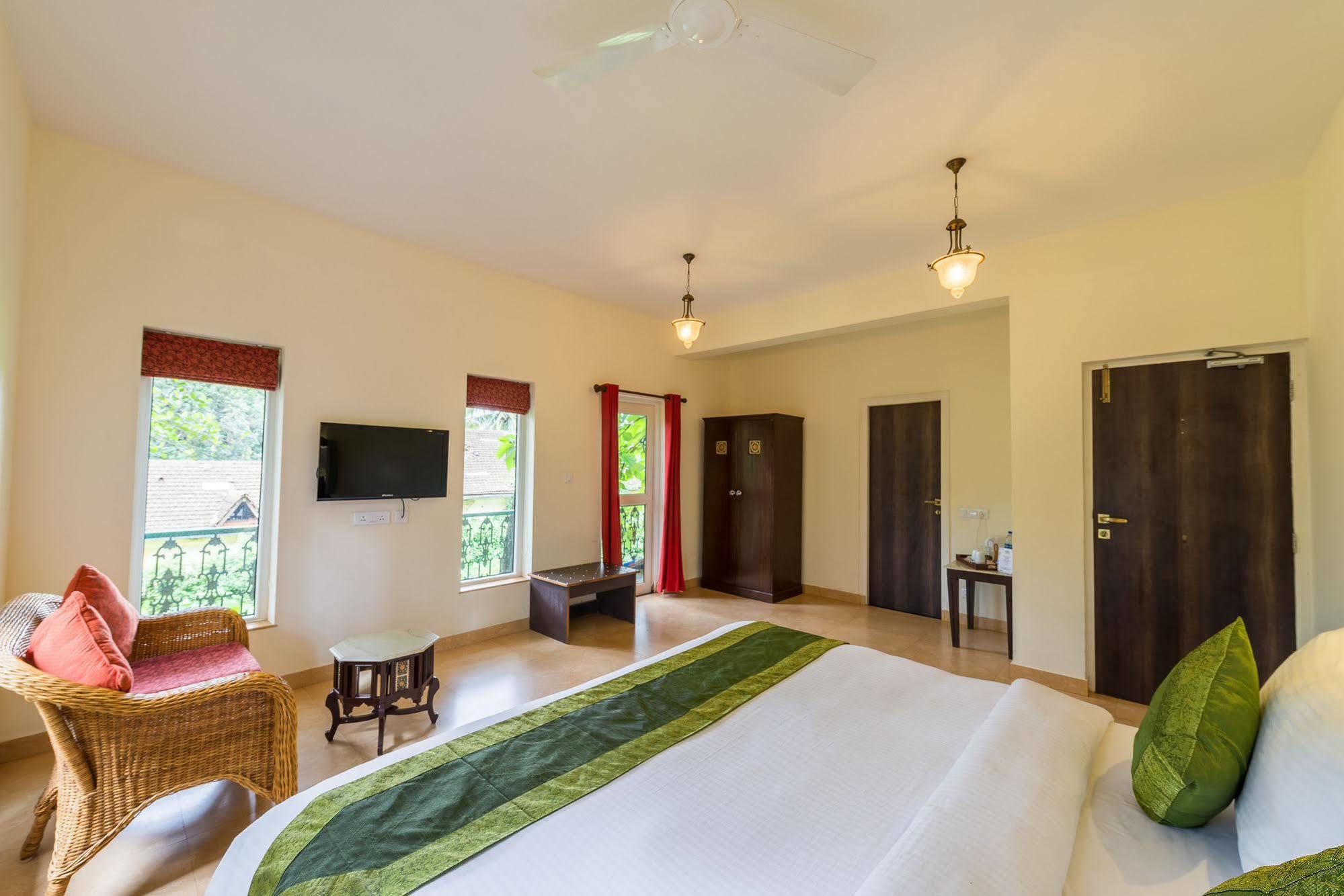 Treebo Trend Vila De Goa Siolim Exterior photo